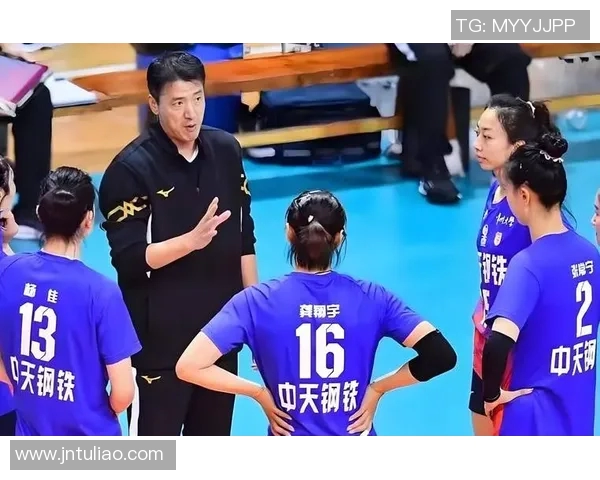 八一女排与江苏女排激战正酣谁能在赛场上笑到最后