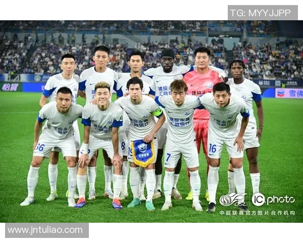 八月十九日广州对阵天津的精彩赛事回顾与分析